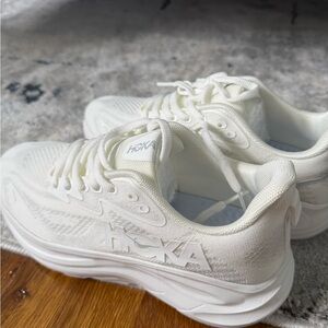 Hoka One One Women's Cream Sneakers